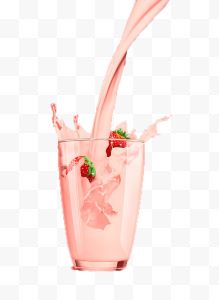 一杯粉色草莓奶昔