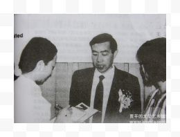 1991年在香港接受记者采访