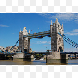 蓝天里的伦敦塔桥