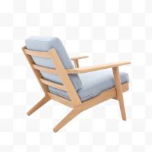 淡蓝色的坐垫木椅